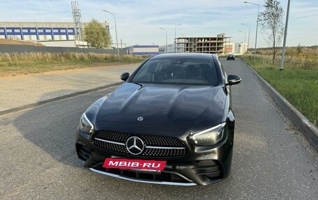 Mercedes-Benz E-Класс, 2021 год, 4 200 000 рублей, 2 фотография