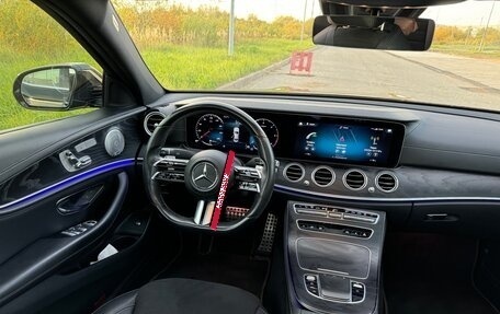 Mercedes-Benz E-Класс, 2021 год, 4 200 000 рублей, 9 фотография
