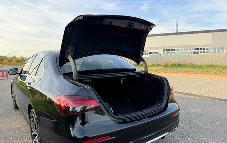 Mercedes-Benz E-Класс, 2021 год, 4 200 000 рублей, 15 фотография