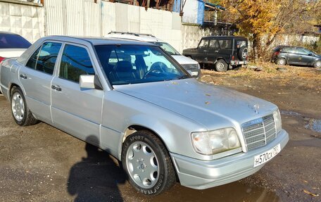 Mercedes-Benz E-Класс, 1994 год, 1 500 000 рублей, 7 фотография