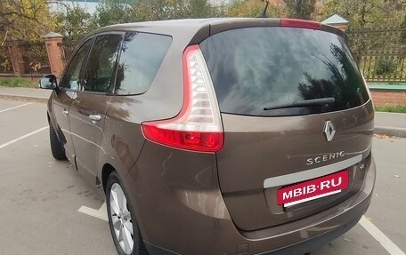 Renault Scenic III рестайлинг, 2009 год, 1 100 000 рублей, 8 фотография