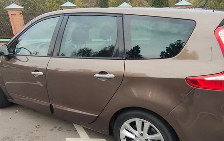 Renault Scenic III рестайлинг, 2009 год, 1 100 000 рублей, 9 фотография