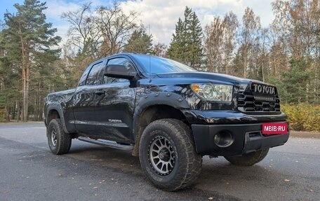Toyota Tundra II, 2010 год, 2 800 000 рублей, 3 фотография