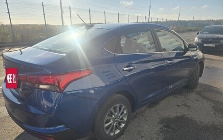 Hyundai Solaris II рестайлинг, 2022 год, 1 350 000 рублей, 4 фотография