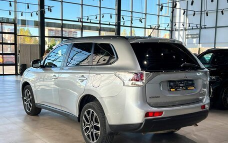 Mitsubishi Outlander III рестайлинг 3, 2013 год, 1 350 000 рублей, 7 фотография