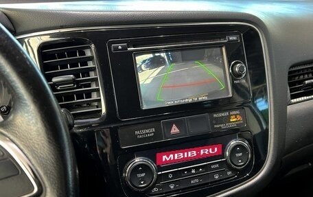 Mitsubishi Outlander III рестайлинг 3, 2013 год, 1 350 000 рублей, 13 фотография