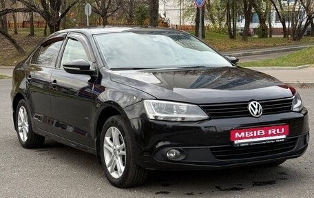 Volkswagen Jetta VII, 2012 год, 1 290 000 рублей, 3 фотография