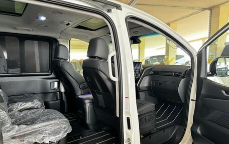 Hyundai Staria, 2024 год, 7 997 000 рублей, 10 фотография