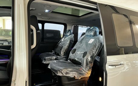 Hyundai Staria, 2024 год, 7 997 000 рублей, 14 фотография