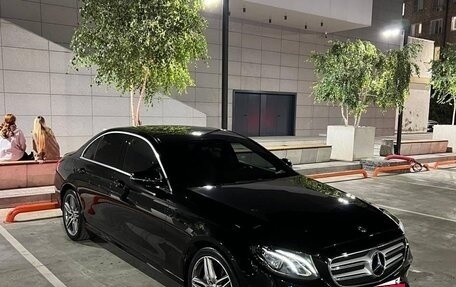 Mercedes-Benz E-Класс, 2020 год, 3 150 000 рублей, 6 фотография
