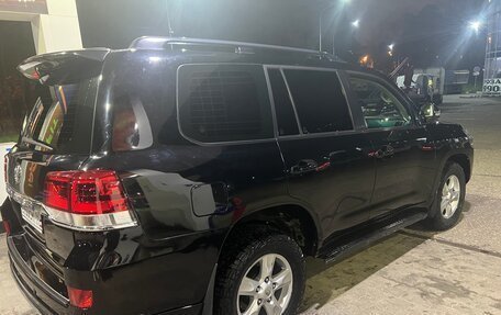 Toyota Land Cruiser 200, 2010 год, 2 700 000 рублей, 5 фотография