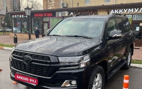 Toyota Land Cruiser 200, 2010 год, 2 700 000 рублей, 8 фотография