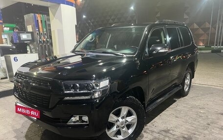 Toyota Land Cruiser 200, 2010 год, 2 700 000 рублей, 2 фотография