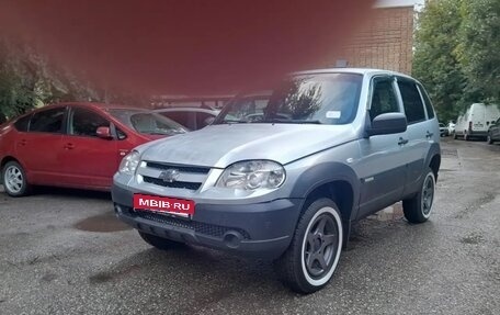 Chevrolet Niva I рестайлинг, 2018 год, 599 000 рублей, 4 фотография