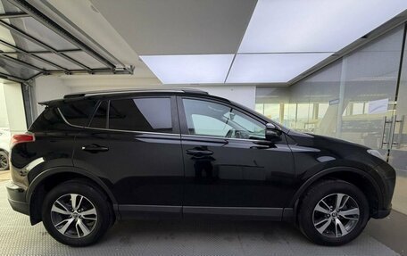 Toyota RAV4, 2017 год, 1 899 000 рублей, 4 фотография