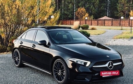 Mercedes-Benz A-Класс, 2021 год, 2 550 000 рублей, 2 фотография