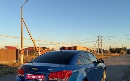 Chevrolet Cruze II, 2011 год, 720 000 рублей, 4 фотография
