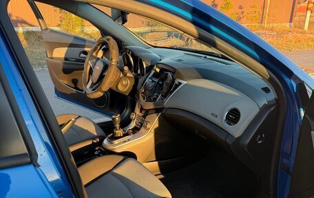 Chevrolet Cruze II, 2011 год, 720 000 рублей, 11 фотография