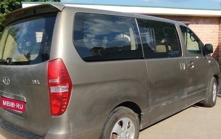 Hyundai Grand Starex Grand Starex I рестайлинг 2, 2008 год, 900 000 рублей, 2 фотография