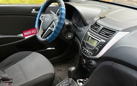 Hyundai Solaris II рестайлинг, 2013 год, 775 000 рублей, 3 фотография