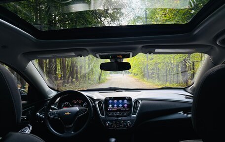 Chevrolet Malibu IX, 2022 год, 1 600 000 рублей, 2 фотография