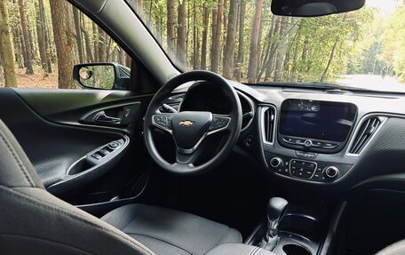 Chevrolet Malibu IX, 2022 год, 1 600 000 рублей, 8 фотография
