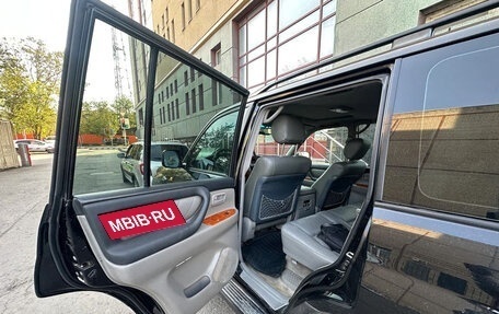 Toyota Land Cruiser 100 рестайлинг 2, 2006 год, 2 100 000 рублей, 6 фотография