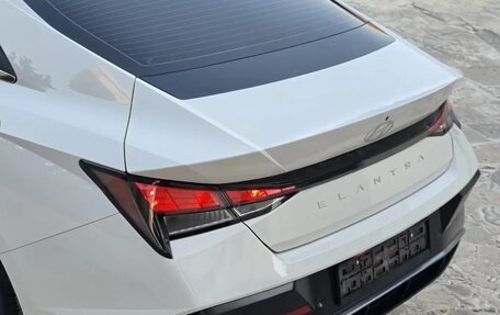 Hyundai Elantra, 2023 год, 1 550 000 рублей, 4 фотография