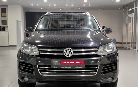 Volkswagen Touareg III, 2010 год, 1 700 000 рублей, 2 фотография