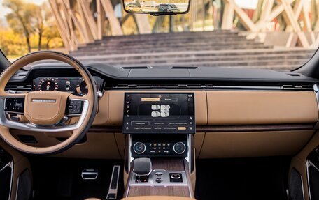 Land Rover Range Rover IV рестайлинг, 2022 год, 17 500 000 рублей, 10 фотография