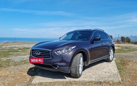 Infiniti QX70, 2016 год, 2 490 000 рублей, 12 фотография
