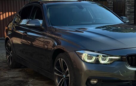 BMW 3 серия, 2017 год, 2 070 000 рублей, 2 фотография