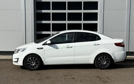 KIA Rio III рестайлинг, 2015 год, 711 000 рублей, 2 фотография