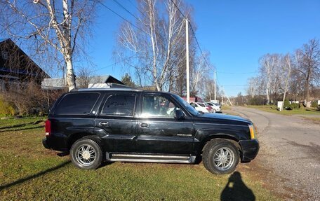 Cadillac Escalade II, 2001 год, 1 200 000 рублей, 2 фотография