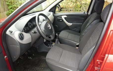 Renault Sandero I, 2010 год, 395 000 рублей, 5 фотография