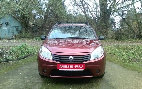 Renault Sandero I, 2010 год, 395 000 рублей, 2 фотография