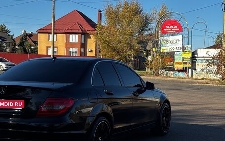 Mercedes-Benz C-Класс, 2011 год, 1 300 000 рублей, 3 фотография