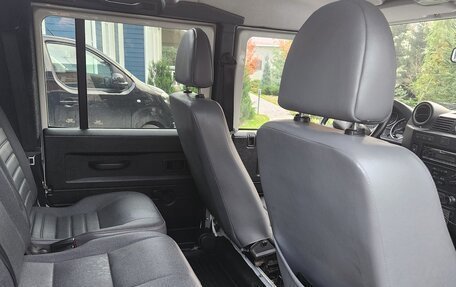 Land Rover Defender I, 2007 год, 2 950 000 рублей, 9 фотография