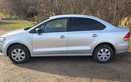 Volkswagen Polo VI (EU Market), 2010 год, 580 000 рублей, 2 фотография