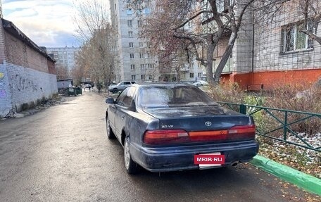 Toyota Vista, 1990 год, 200 000 рублей, 2 фотография