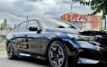 BMW 5 серия, 2024 год, 6 600 000 рублей, 3 фотография