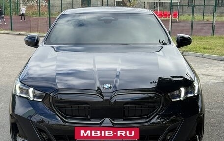 BMW 5 серия, 2024 год, 6 600 000 рублей, 2 фотография