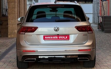Volkswagen Tiguan II, 2019 год, 3 100 000 рублей, 4 фотография