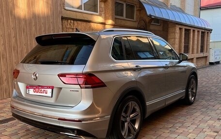 Volkswagen Tiguan II, 2019 год, 3 100 000 рублей, 3 фотография