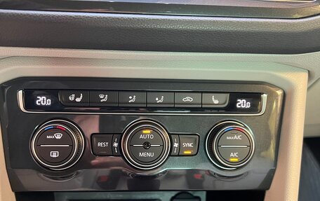 Volkswagen Tiguan II, 2019 год, 3 100 000 рублей, 14 фотография