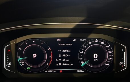 Volkswagen Tiguan II, 2019 год, 3 100 000 рублей, 17 фотография