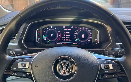 Volkswagen Tiguan II, 2019 год, 3 100 000 рублей, 16 фотография