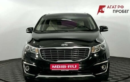 KIA Carnival III, 2017 год, 2 600 000 рублей, 3 фотография