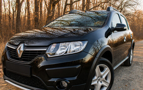 Renault Sandero II рестайлинг, 2015 год, 855 000 рублей, 3 фотография