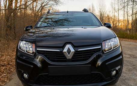 Renault Sandero II рестайлинг, 2015 год, 855 000 рублей, 2 фотография